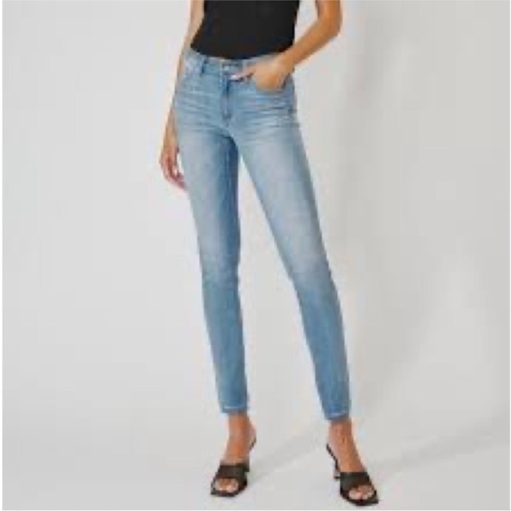 KanCan Light Wash High Rise Stretchy Skinny Leg Designer Denim Jeans